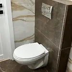 شقة Luxury Flat Near Opera 3 إلفيف