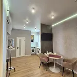 Luxury Flat Near Opera 3 Апартаменты